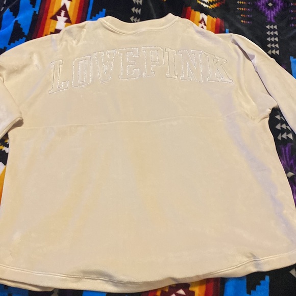 New only wore 1 time Victoria secret pink sweater size lg - Picture 2 of 3